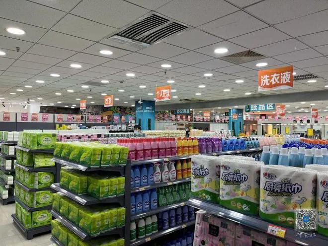 津南區(qū)供銷(xiāo)合作社聯(lián)合社開(kāi)設(shè)日用品展銷(xiāo)區(qū) 補(bǔ)齊消費(fèi)品流通領(lǐng)域服務(wù)短板，提升便民惠民水平